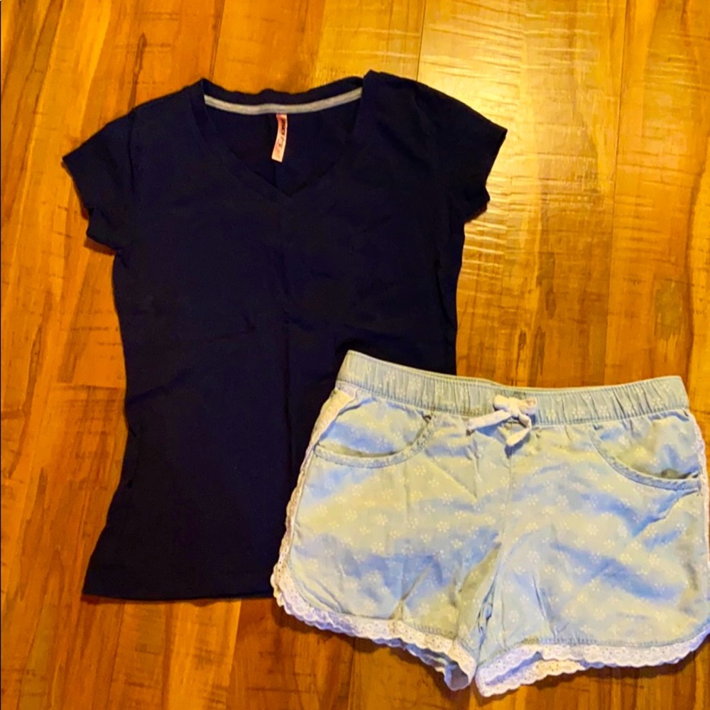 Shorts & Shirt/Bundle